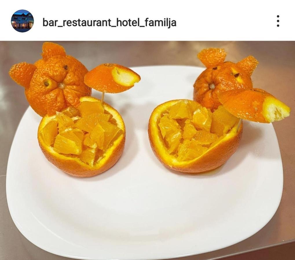 Bar-Restaurant-Hotel-Familja Klos 外观 照片